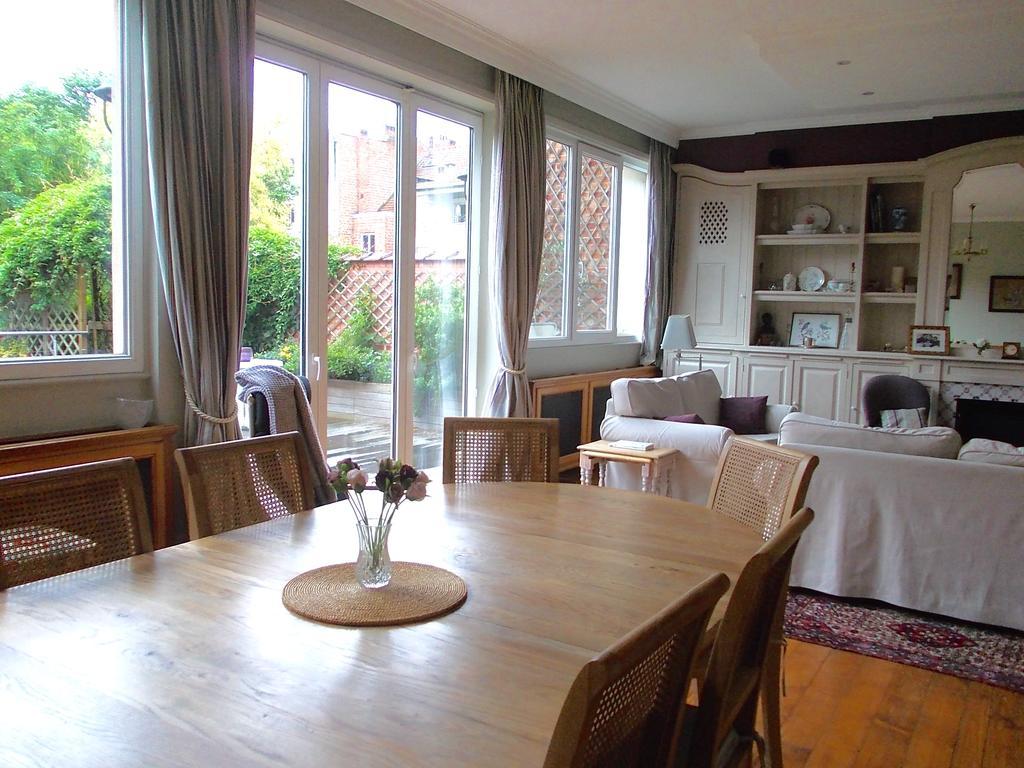 B&B Chambre Chocolat Woluwe-Saint-Lambert Zewnętrze zdjęcie